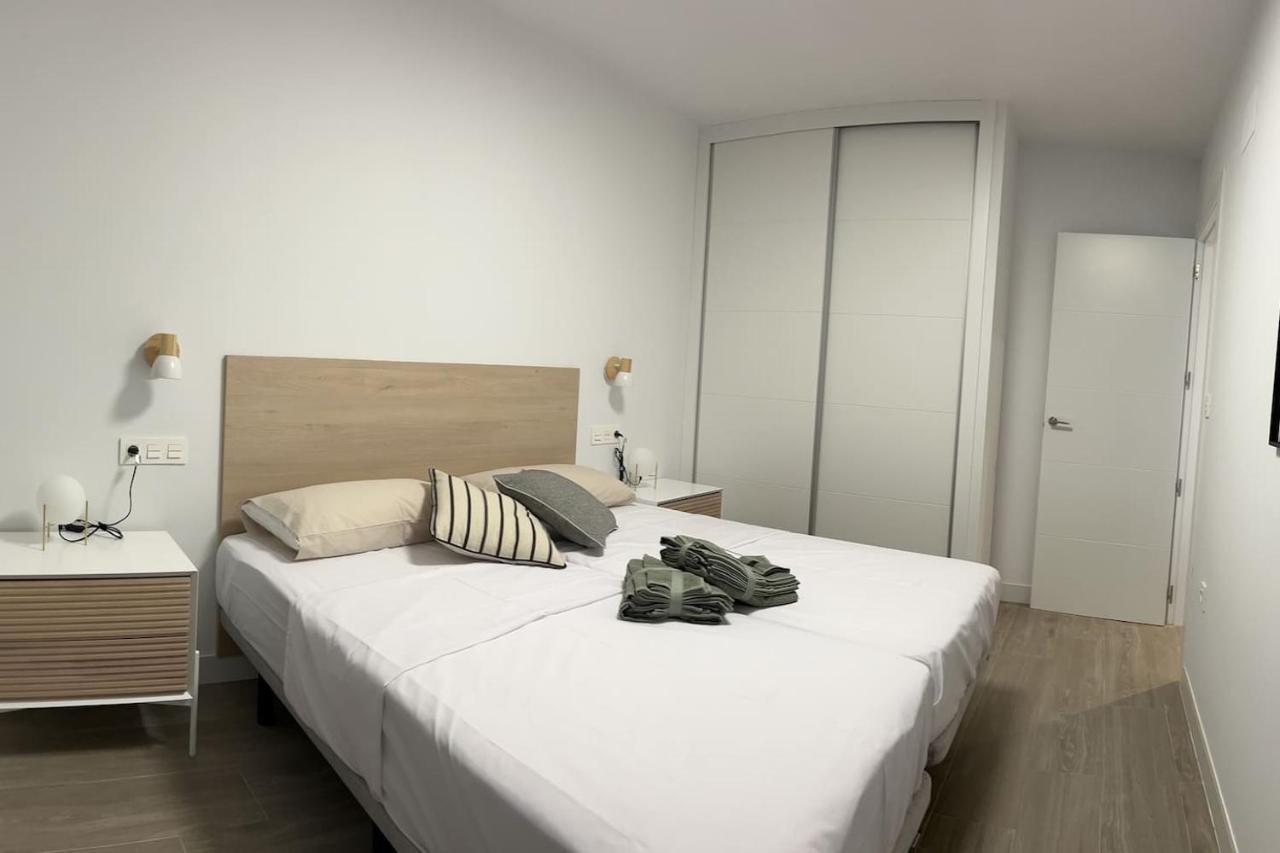 Apartamentos Breton 17 Suite Familiar Alicante Exterior photo